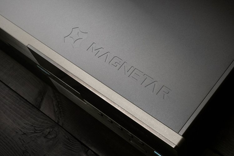 Медиапроигрыватель Magnetar UDP900